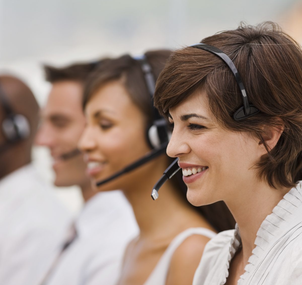 Reasons Why You Should Not Outsource Your Telephone Answering Service