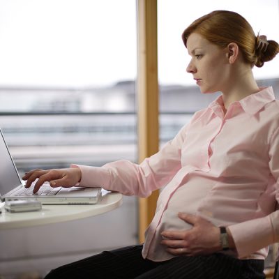 Workplace Maternity: 5 Tips For Accommodating A Pregnant Employee In The Office