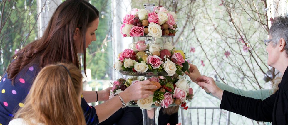 5 Extraordinary Flower Arranging Tips