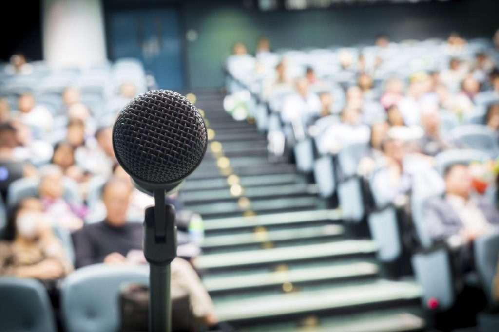 Tips To Become A Good Corporate Speaker