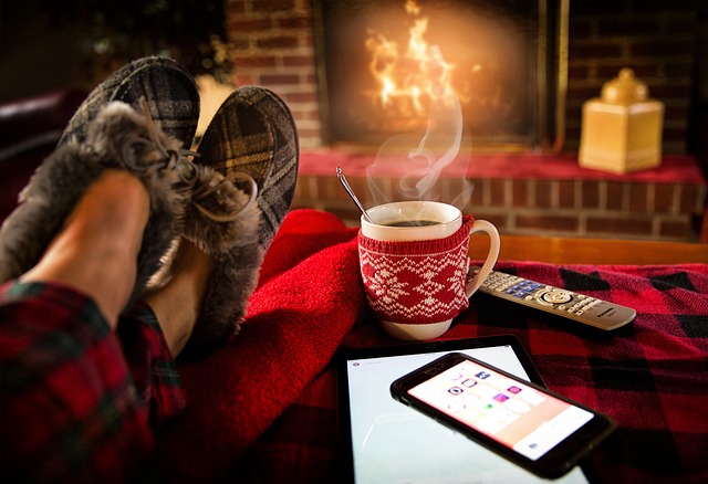 The Top Ways To Stay Warm At Home Without A Heater